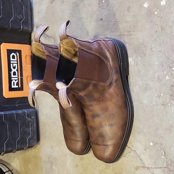 Blundstone Leather Chelsea Boots - Picture 3 of 5